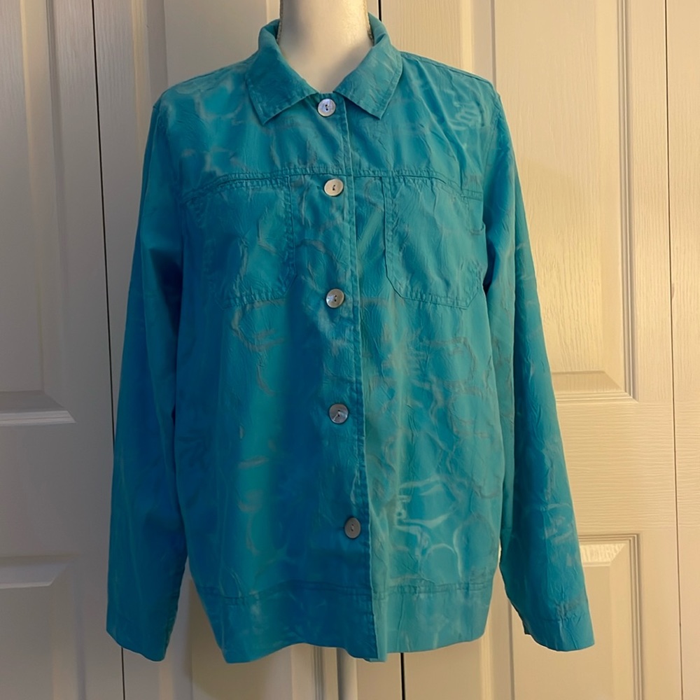 Denim & Company Women’s SZ L Blue Button Down Blouse with Semi-Sheer Design